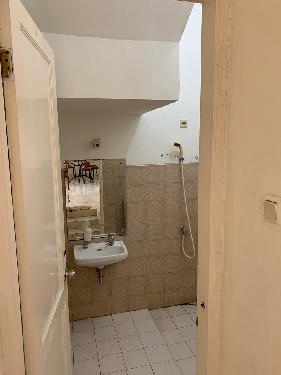 Rumah Dijual Semi Furnished di Cluster Hawai Deltamas